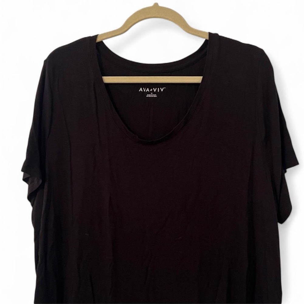 Ava & Viv Black Scoop Neck Essential Tee 1X - Picture 4 of 7